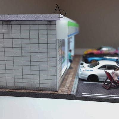 LED FamilyMart Convenience Store Diorama – 1:64 Scale Diecast Display
